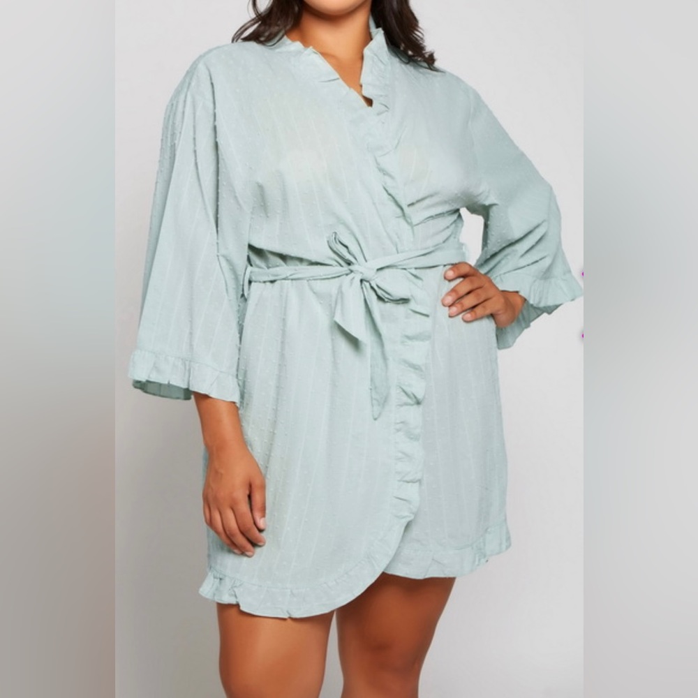 Mint Robe - Picture 1 of 2